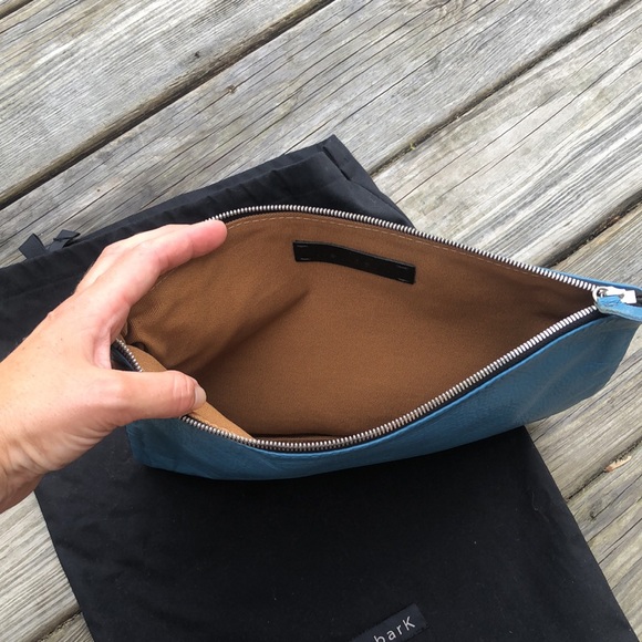 Newbark Blue Clutch Zip Pouch - Limited Edition - Picture 4 of 10